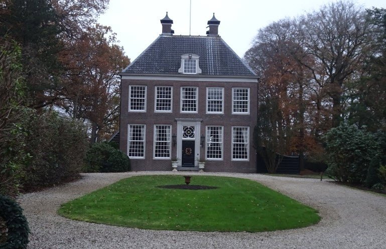 Kasteel Drakensteyn, Netherlands